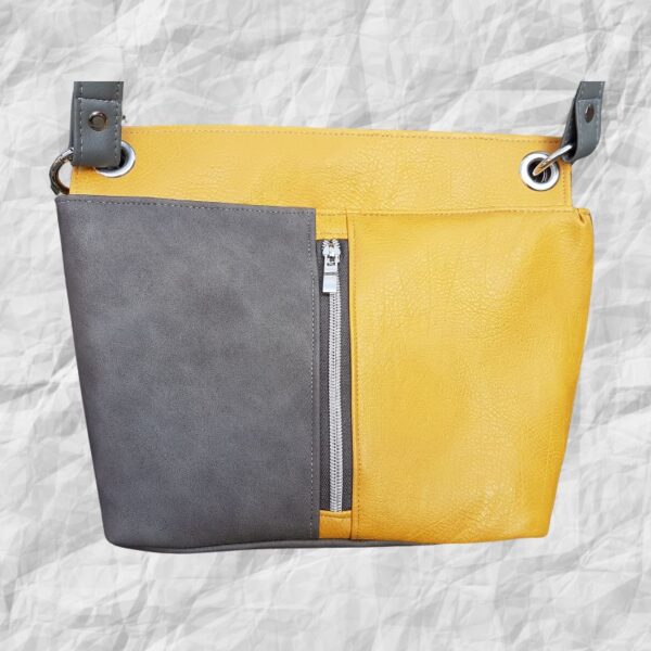 schicke kleine Tasche aus Kunstleder