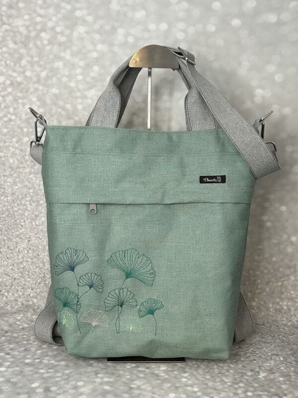 mintfarbene Rucksacktasche mit gesticktem Gingko-Motiv