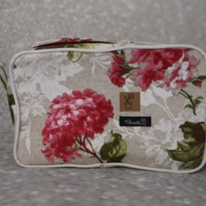 praktische und schicke Kosmetiktasche in rechteckigem Format