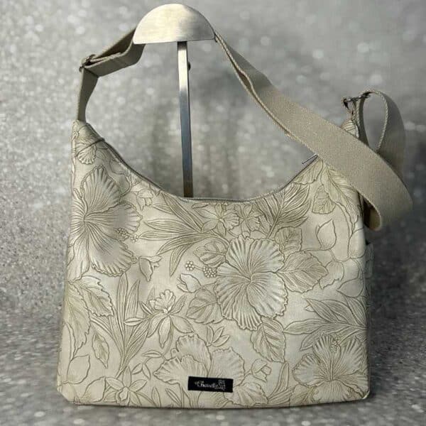 beige Tasche aus Kunstleder